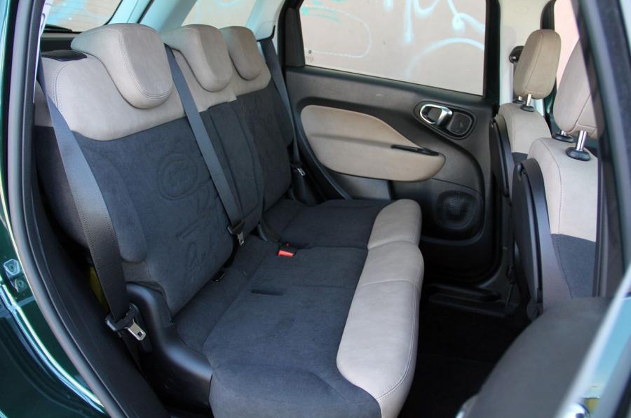 Fiat 500L 2014 года  (фото 40 из 138)
